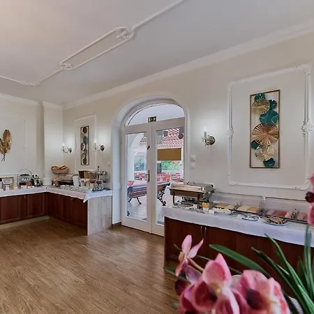 Tokajer Wellness Panzio Keszthely