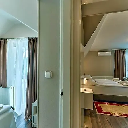 Tokajer Wellness Panzió 3* Keszthely